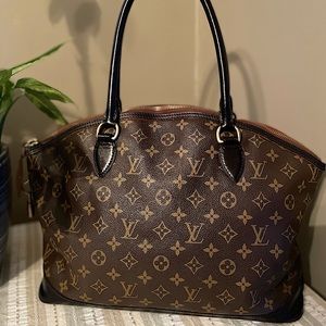 Louis Vuitton's Horizontal Lockit Bag